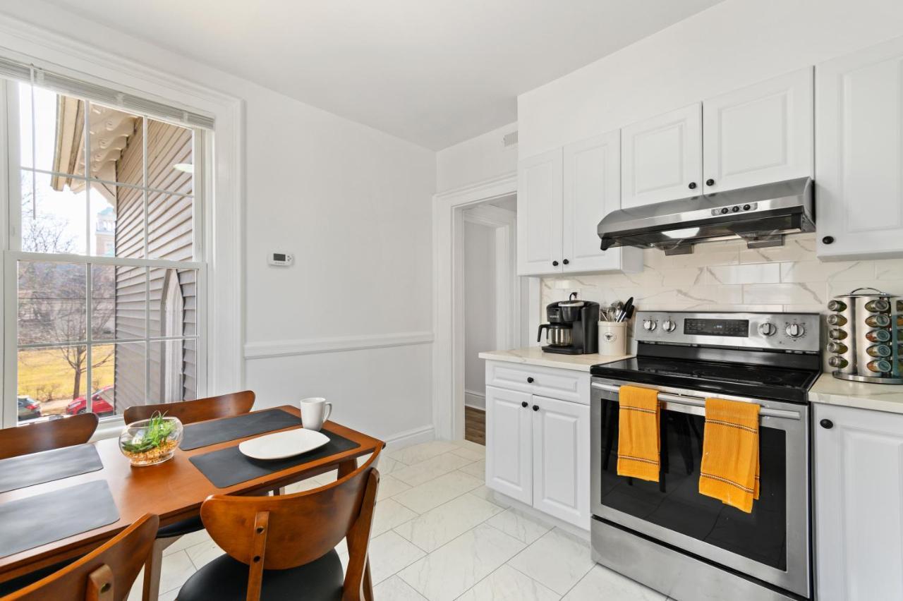 Ferienwohnung Orange Oasis In The Heart Of East Rock With Free Parking Near Dt And Yale New Haven Exterior foto